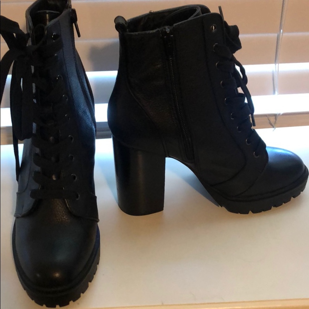 Steve Madden Laurie bootie